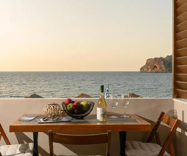 Just Creta Sea View * Chania (Crete)